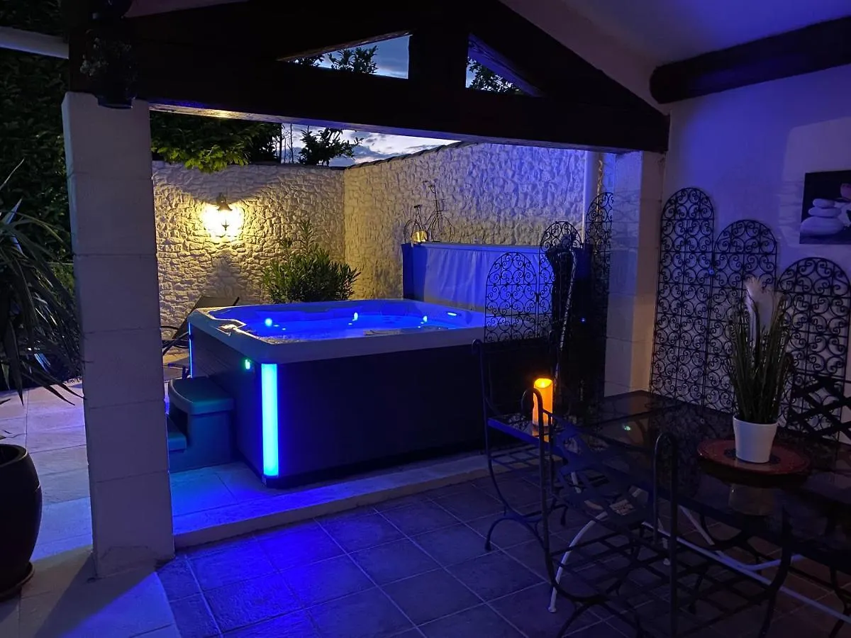 Mas Beau Soleil & Spa Cottages De Charme Avec Jacuzzi&Jardin Prives Saint-Rémy-de-Provence Vakantiehuis