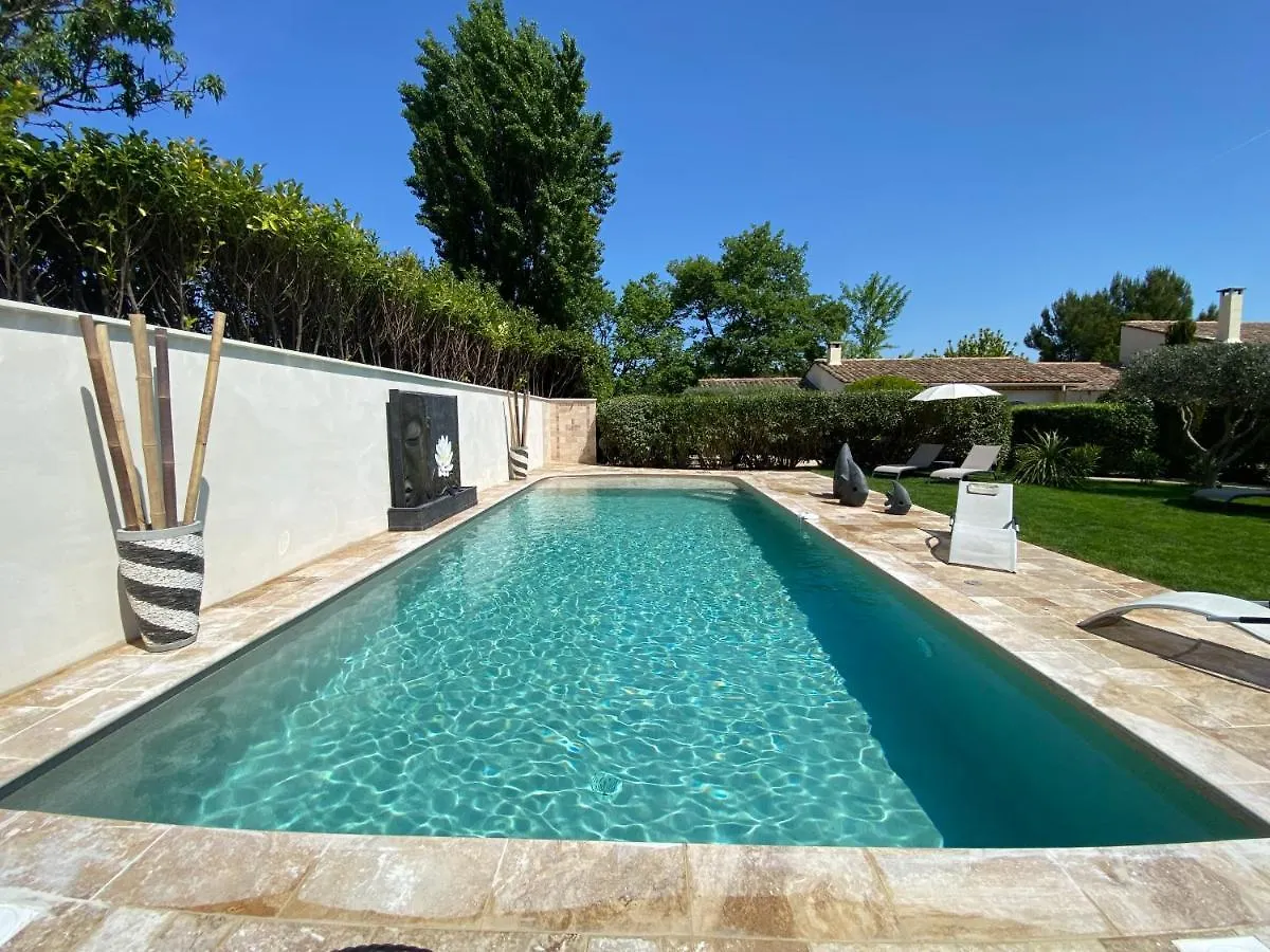 Vakantiehuis Mas Beau Soleil & Spa Cottages De Charme Avec Jacuzzi&Jardin Prives Saint-Rémy-de-Provence